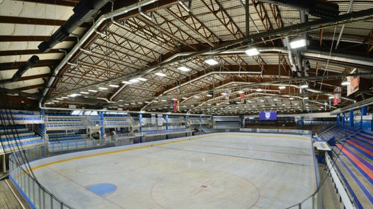 Ifjabb Ocskay Gabor Ice Hall