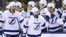 Никита КУЧЕРОВ (№86) недоволен отдачей партнеров. И не скрывает этого.