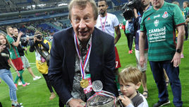 Вторник. Сочи. Юрий СЕМИН с внуком.