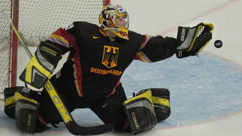 Роберт МЮЛЛЕР два года чередовал матчи в чемпионате Германии с сеансами химиотерапии. Фото AFP Роберт МЮЛЛЕР два года чередовал матчи в чемпионате Германии с сеансами химиотерапии. Фото AFP