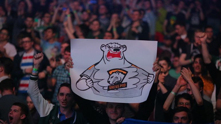 Болельщики Virtus.pro. Фото VK Dota 2 Болельщики Virtus.pro. Фото VK Dota 2