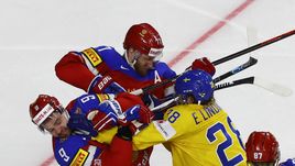 Вчера. Кельн. Швеция - Россия - 1:2 Б. Стычка хоккеистов.