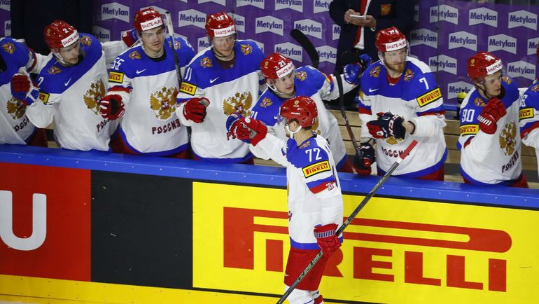 Воскресенье. Кельн. Италия - Россия - 1:10. Лучший игрок встречи Артемий ПАНАРИН (№72). Фото REUTERS Воскресенье. Кельн. Италия - Россия - 1:10. Лучший игрок встречи Артемий ПАНАРИН (№72). Фото REUTERS