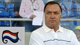 Дик АДВОКАТ со сборной Голландии участвовал в финальных турнирах ЧМ-1994 и Euro-2004.