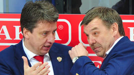 Старший тренер сборной России Харийс ВИТОЛИНЬШ (слева) и главный тренер Олег ЗНАРОК.