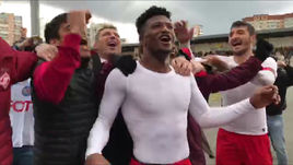 Прорыв фанатов "Спартака" к команде в Перми