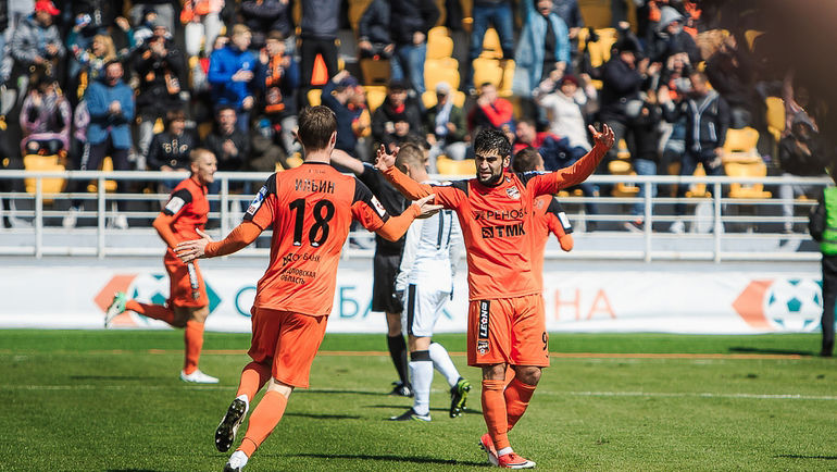 В текущем сезоне уральцы играли в финале Кубка России, но до сих пор не обезопасили себя в премьер-лиге. Фото Дмитрий МЕДВЕДЕВ В текущем сезоне уральцы играли в финале Кубка России, но до сих пор не обезопасили себя в премьер-лиге. Фото Дмитрий МЕДВЕДЕВ