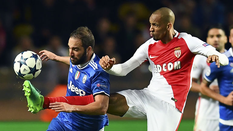 Станет ли ФАБИНЬЮ (справа) партнером по команде Гонсало ИГУАИНА? Фото AFP Станет ли ФАБИНЬЮ (справа) партнером по команде Гонсало ИГУАИНА? Фото AFP