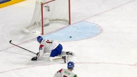 Автогол от Италии и канадское большинство