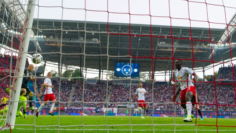 Гол Арьена РОББЕНА. Фото AFP Гол Арьена РОББЕНА. Фото AFP