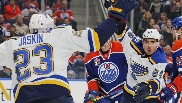 Наиль ЯКУПОВ (№64) получал времени на уровне игрока четвертого звена. Фото USA Today Наиль ЯКУПОВ (№64) получал времени на уровне игрока четвертого звена. Фото USA Today