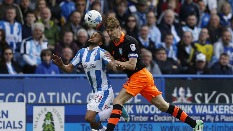 Матчи плей-офф чемпионшипа вызывают огромный интерес у болельщиков в Англии. Фото REUTERS Матчи плей-офф чемпионшипа вызывают огромный интерес у болельщиков в Англии. Фото REUTERS