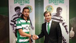 Звездный младенец Маттеус. Его "укачивали" Бебето и Ромарио