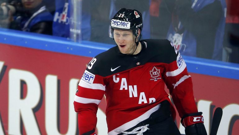 Натан МАККИННОН. Фото REUTERS Натан МАККИННОН. Фото REUTERS