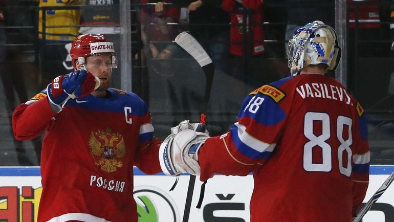 Капитан сборной России Антон БЕЛОВ (слева) и Андрей ВАСИЛЕВСКИЙ. Фото REUTERS Капитан сборной России Антон БЕЛОВ (слева) и Андрей ВАСИЛЕВСКИЙ. Фото REUTERS
