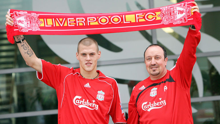 Мартин ШКРТЕЛ и Рафаэль БЕНИТЕС. Фото AFP Мартин ШКРТЕЛ и Рафаэль БЕНИТЕС. Фото AFP