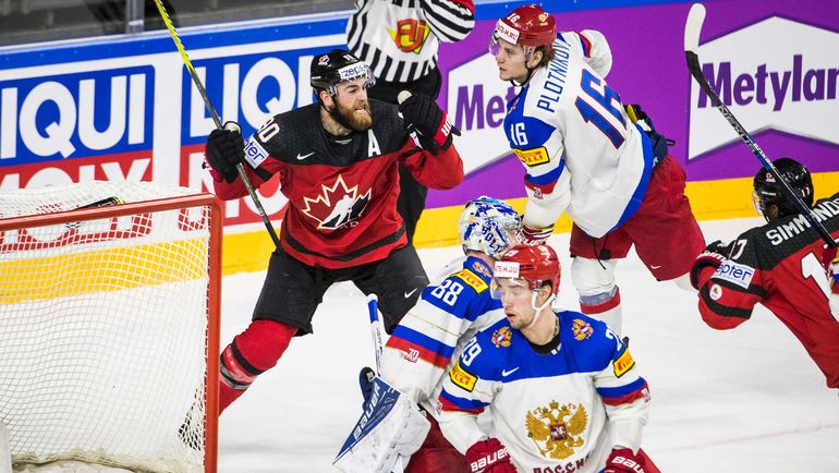 Россияне провалили третий период с Канадой. Фото AFP Россияне провалили третий период с Канадой. Фото AFP