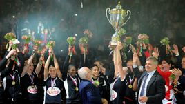 Коронованный "Ростов-Дон", бронзовая "Кубань"