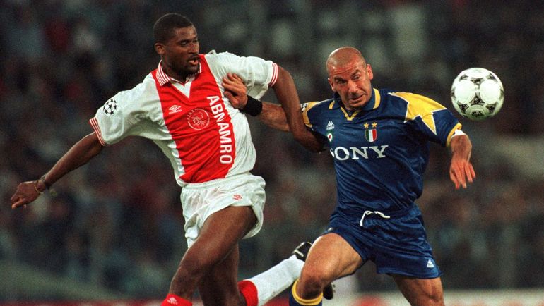 Финиди ДЖОРДЖ (слева). Фото REUTERS Финиди ДЖОРДЖ (слева). Фото REUTERS