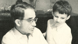 Николай СТАРОСТИН с внуком Михаилом ШИРИНЯНОМ.