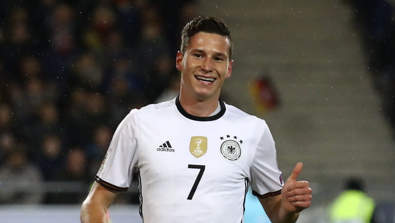 Юлиан ДРАКСЛЕР будет главной звездой Германии в России. Фото REUTERS Юлиан ДРАКСЛЕР будет главной звездой Германии в России. Фото REUTERS