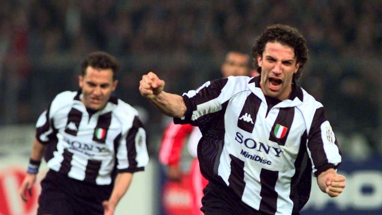 Алессандро ДЕЛЬ ПЬЕРО (справа). Фото AFP Алессандро ДЕЛЬ ПЬЕРО (справа). Фото AFP