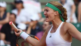 Понедельник. Париж. Кристина МЛАДЕНОВИЧ празднует победу.