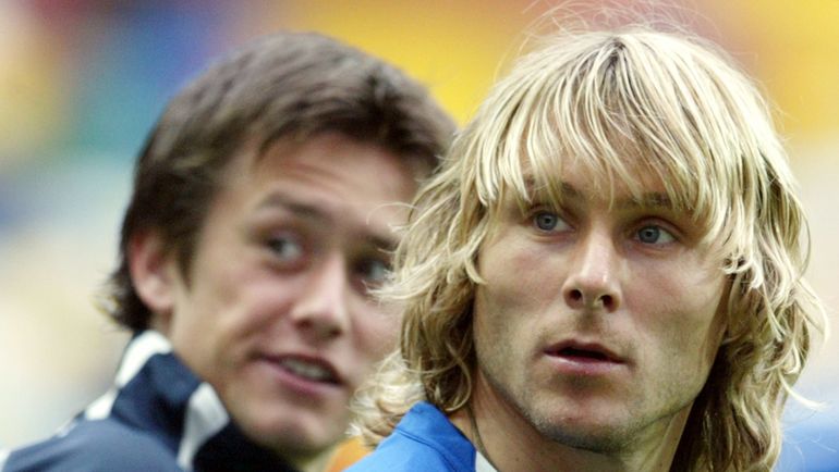 Томаш РОСИЦКИ и Павел НЕДВЕД. Фото REUTERS Томаш РОСИЦКИ и Павел НЕДВЕД. Фото REUTERS