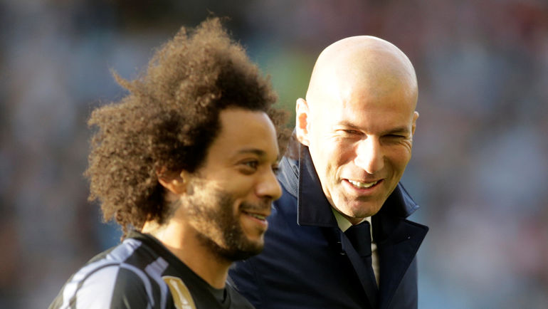 МАРСЕЛО (слева) и Зинедин ЗИДАН. Фото AFP МАРСЕЛО (слева) и Зинедин ЗИДАН. Фото AFP