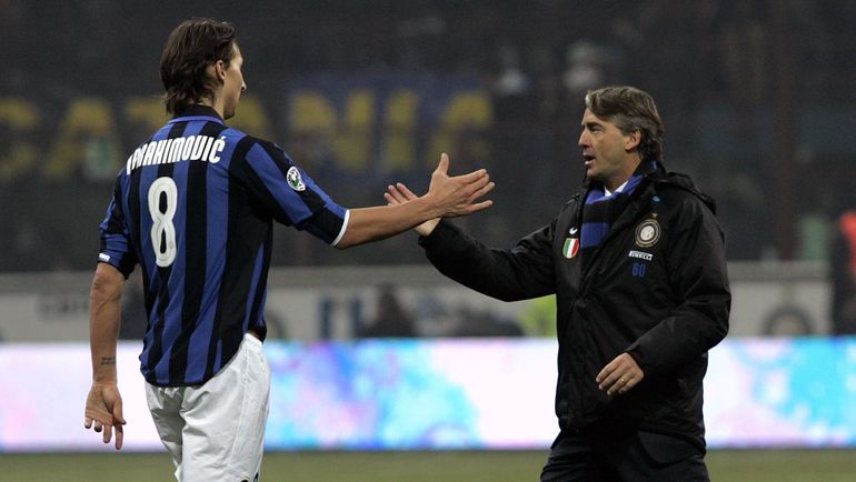 У Роберто МАНЧИНИ (справа) хватает опыта работы со звездными футболистами такими, как Златан ИБРАГИМОВИЧ. Фото REUTERS У Роберто МАНЧИНИ (справа) хватает опыта работы со звездными футболистами такими, как Златан ИБРАГИМОВИЧ. Фото REUTERS