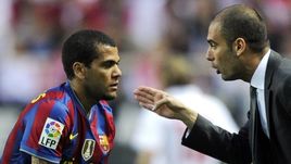2010 год. ДАНИ АЛВЕС и Пеп ГВАРДЬОЛА.