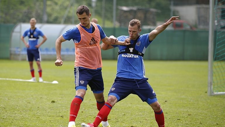 Виктор ВАСИН (слева) и Дмитрий ТАРАСОВ. Фото Официальный сайт РФС. Виктор ВАСИН (слева) и Дмитрий ТАРАСОВ. Фото Официальный сайт РФС.