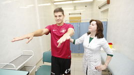 Роман ЗОБНИН (слева).