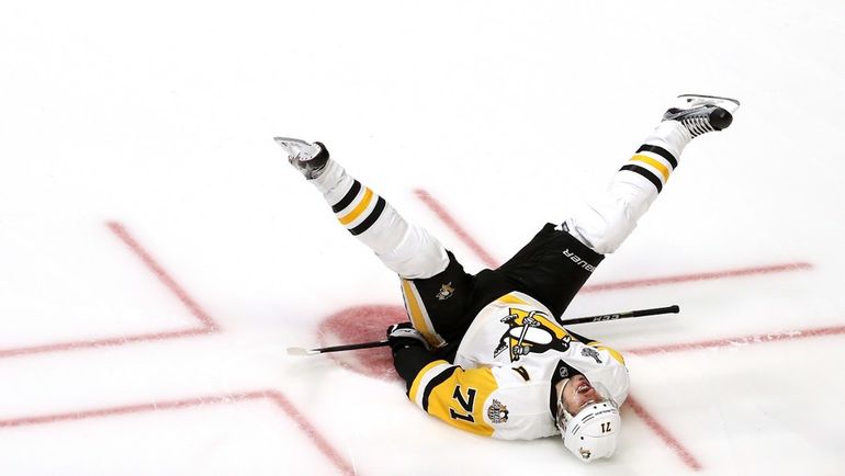 Евгений МАЛКИН в этом финале ушел в тень. Фото AFP Евгений МАЛКИН в этом финале ушел в тень. Фото AFP