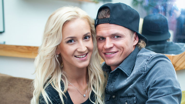 Ольга БУЗОВА и Дмитрий ТАРАСОВ. Ольга БУЗОВА и Дмитрий ТАРАСОВ.