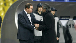 Леонид СЛУЦКИЙ (слева) и Жозе МОУРИНЬЮ.