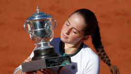 Сегодня. Париж. Елена ОСТАПЕНКО.