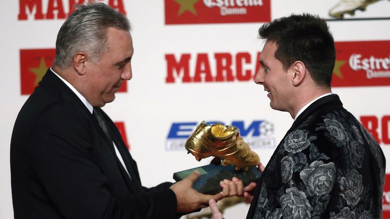 Христо СТОИЧКОВ (слева) и Лионель МЕССИ. Фото REUTERS Христо СТОИЧКОВ (слева) и Лионель МЕССИ. Фото REUTERS