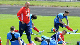 Сегодня. Москва. Станислав ЧЕРЧЕСОВ во время тренировки сборной России.