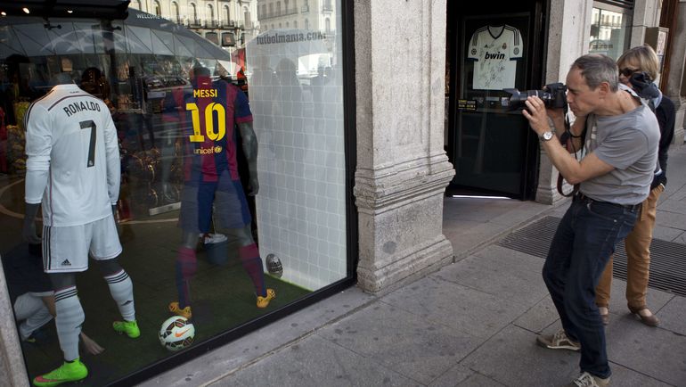 Футболки этих игроков есть у каждого уважающего себя болельщика. Фото AFP Футболки этих игроков есть у каждого уважающего себя болельщика. Фото AFP