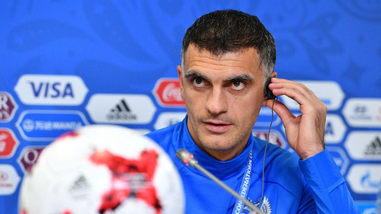 Пресс-конференция Владимира ГАБУЛОВА. Фото AFP Пресс-конференция Владимира ГАБУЛОВА. Фото AFP