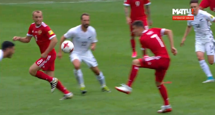 31-я минута. Первый гол в матче Россия - Новая Зеландия. 31-я минута. Первый гол в матче Россия - Новая Зеландия.