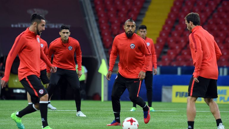 Тренировка сборной Чили в Москве. Фото AFP Тренировка сборной Чили в Москве. Фото AFP