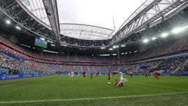 Суббота. Санкт-Петербург. Россия - Новая Зеландия - 2:0. Новый газон арены выдержал испытание.