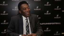 Пеле: "Хотел бы взять интервью у Мохаммеда Али"