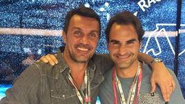 Ждем матча Мальдини – Федерер? Легенда "Милана" теперь теннисист