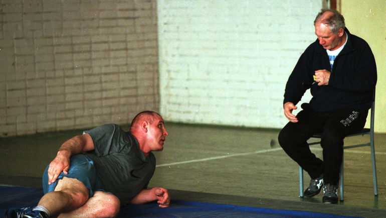 Александр КАРЕЛИН (слева) и Виктор КУЗНЕЦОВ. Фото Андрей ГОЛОВАНОВ и Сергей КИВРИН Александр КАРЕЛИН (слева) и Виктор КУЗНЕЦОВ. Фото Андрей ГОЛОВАНОВ и Сергей КИВРИН