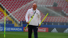 Сегодня. Москва. Станислав ЧЕРЧЕСОВ на тренировке сборной России.