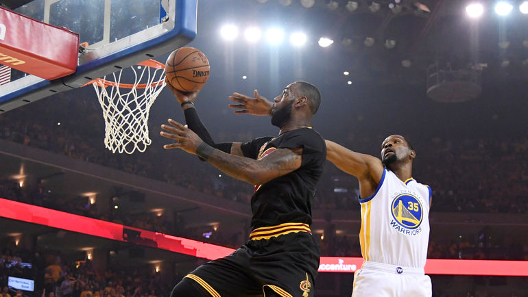 Леброн ДЖЕЙМС. Фото REUTERS Леброн ДЖЕЙМС. Фото REUTERS