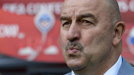 Сегодня. Москва. Россия - Португалия - 0:1. Станислав ЧЕРЧЕСОВ.